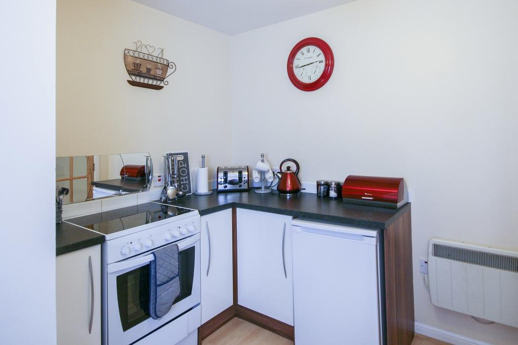 4 Varis Apartments Forres Luaran gambar
