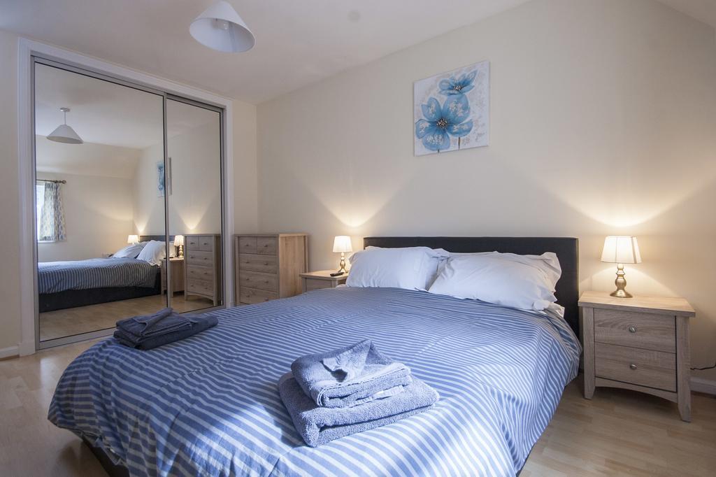 4 Varis Apartments Forres Luaran gambar
